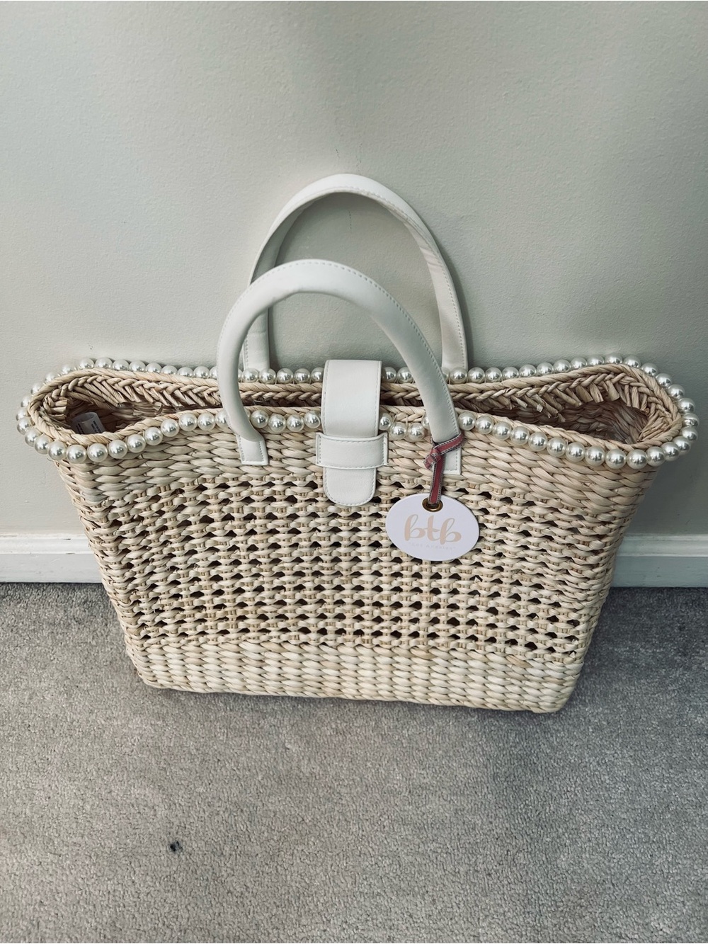 BTB Los Angeles Straw Pearl Trimmed Tote Bag in Natural with White Handles READ
